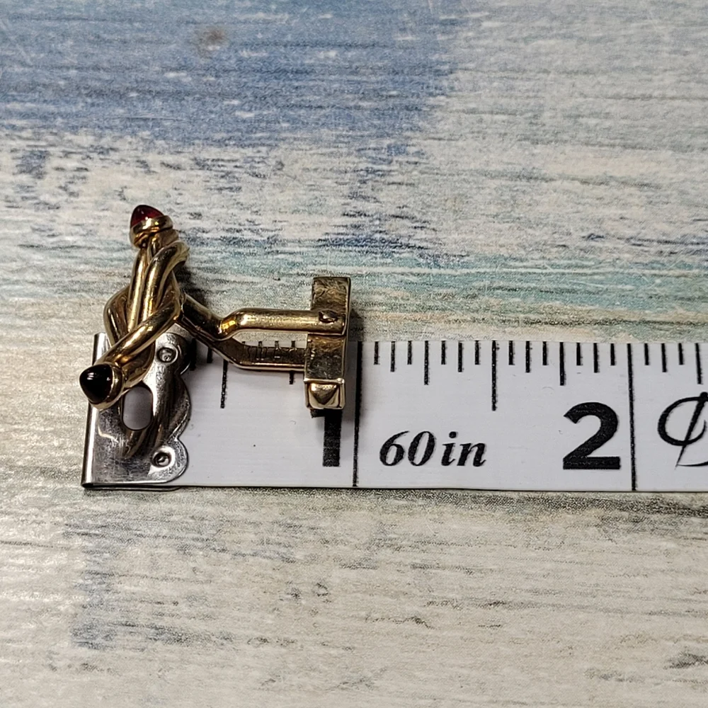 Vintage Swank Red Cabochon Gold knot Cufflinks.